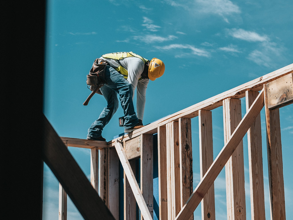 Why You Need Lone Worker Protection Apps & Digital Forms